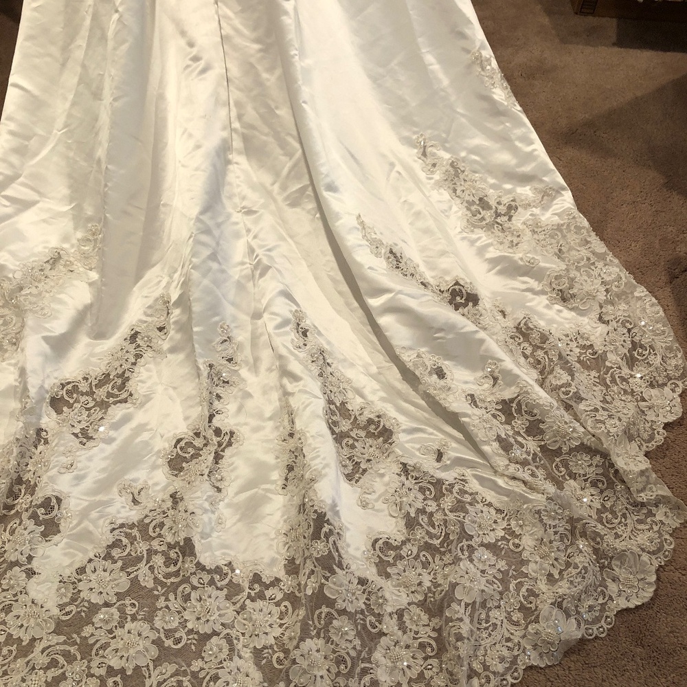 Gorgeous Mori Lee Wedding Gown